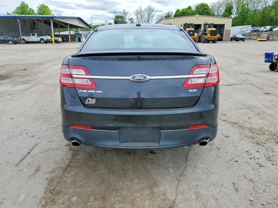 52920446 :رقم المزاد ، 1FAHP2E81FG108416 vin ، 2015 Ford Taurus مزاد بيع