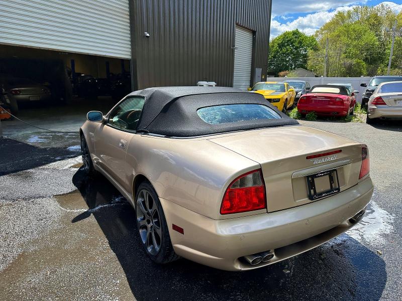 53557016 :رقم المزاد ، ZAMBB18A340010996 vin ، 2004 Maserati Spyder مزاد بيع