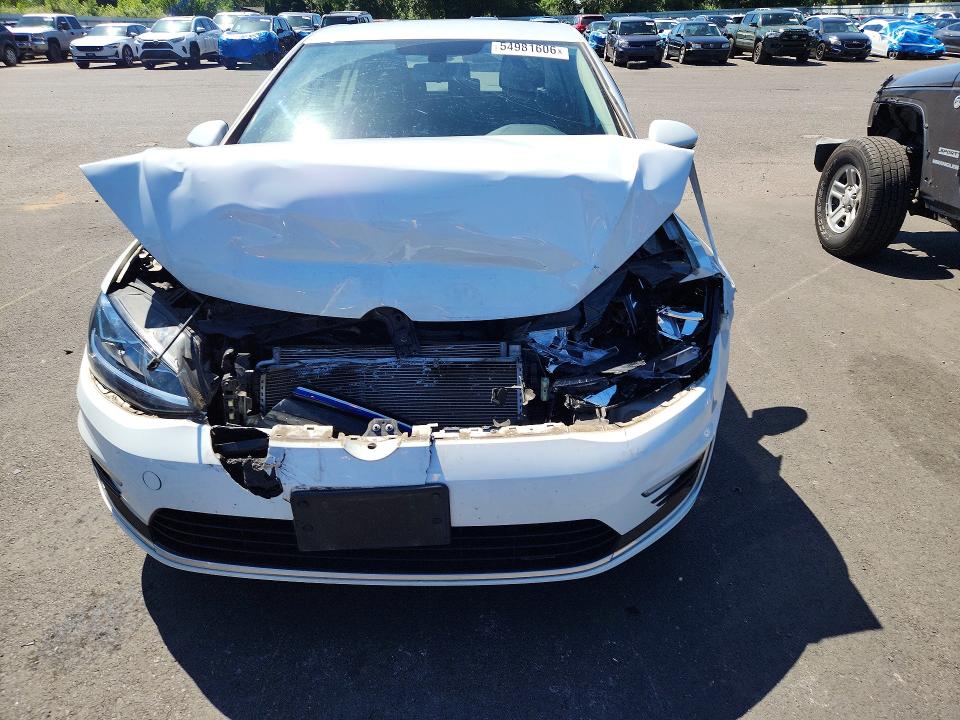 54981606 :رقم المزاد ، WVWKR7AU4KW915796 vin ، 2019 Volkswagen E-golf مزاد بيع