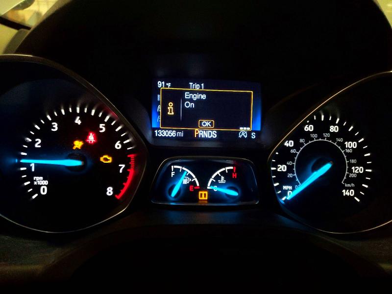 Продажа на аукционе авто 2017 Ford Escape, vin: 1FMCU0GD7HUC37952, номер лота: 54696586