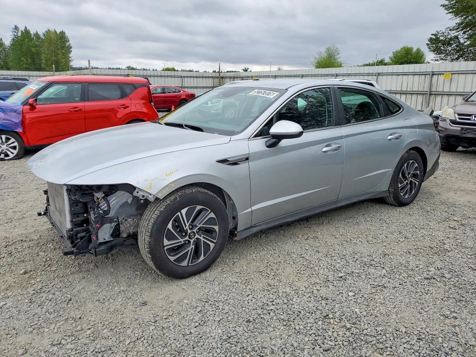 Auction sale of the 2026 Hyundai Sonata Hybrid, vin: KMHL24JJ4TA146949, lot number: 52757076