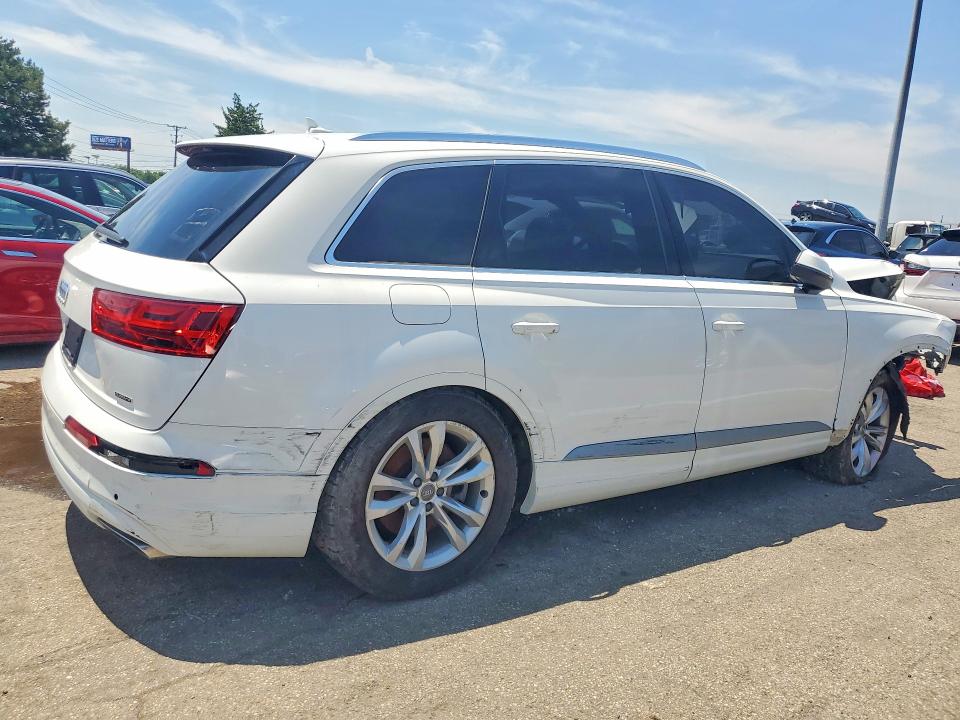 Продаж на аукціоні авто 2018 Audi Q7, vin: WA1LHAF73JD036253, номер лоту: 55096116