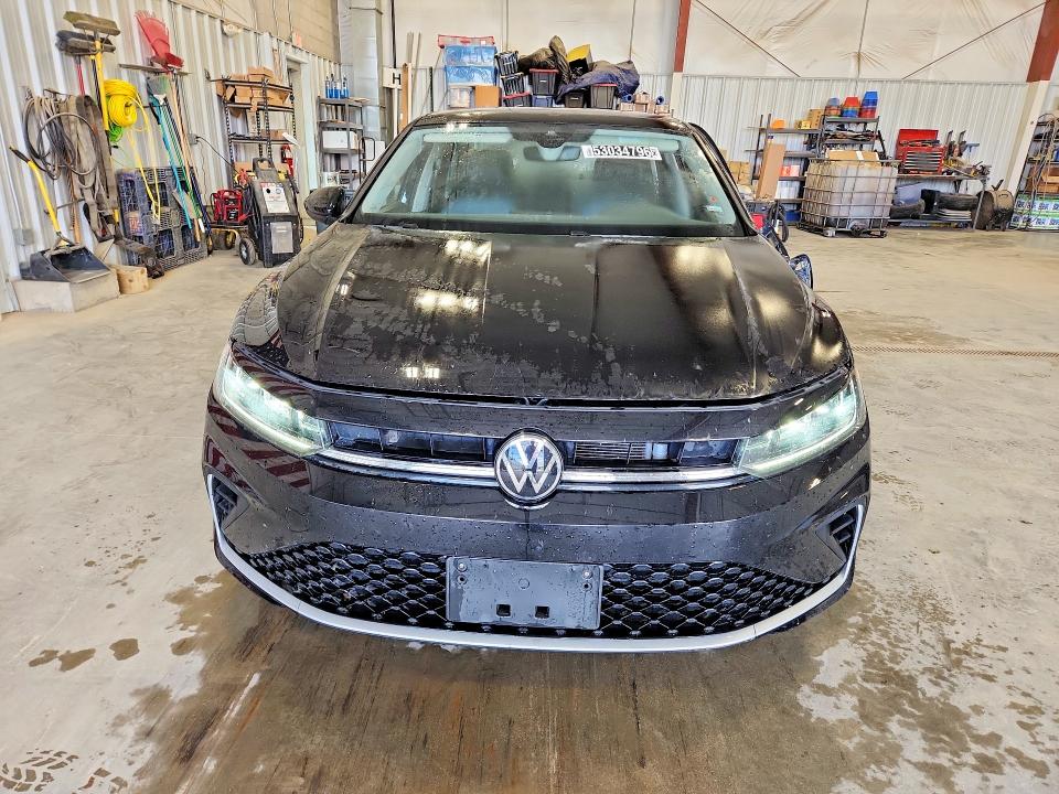 53034796 :رقم المزاد ، 3VW7X7BU5SM044396 vin ، 2025 Volkswagen Jetta مزاد بيع