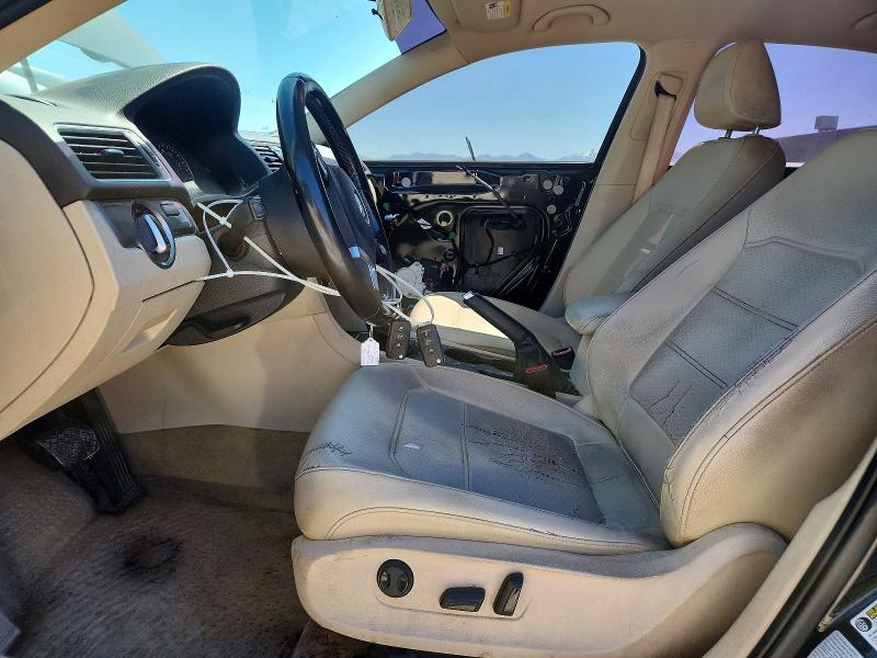 Продажа на аукционе авто 2015 Volkswagen Passat, vin: 1VWAS7A31FC120376, номер лота: 52041416