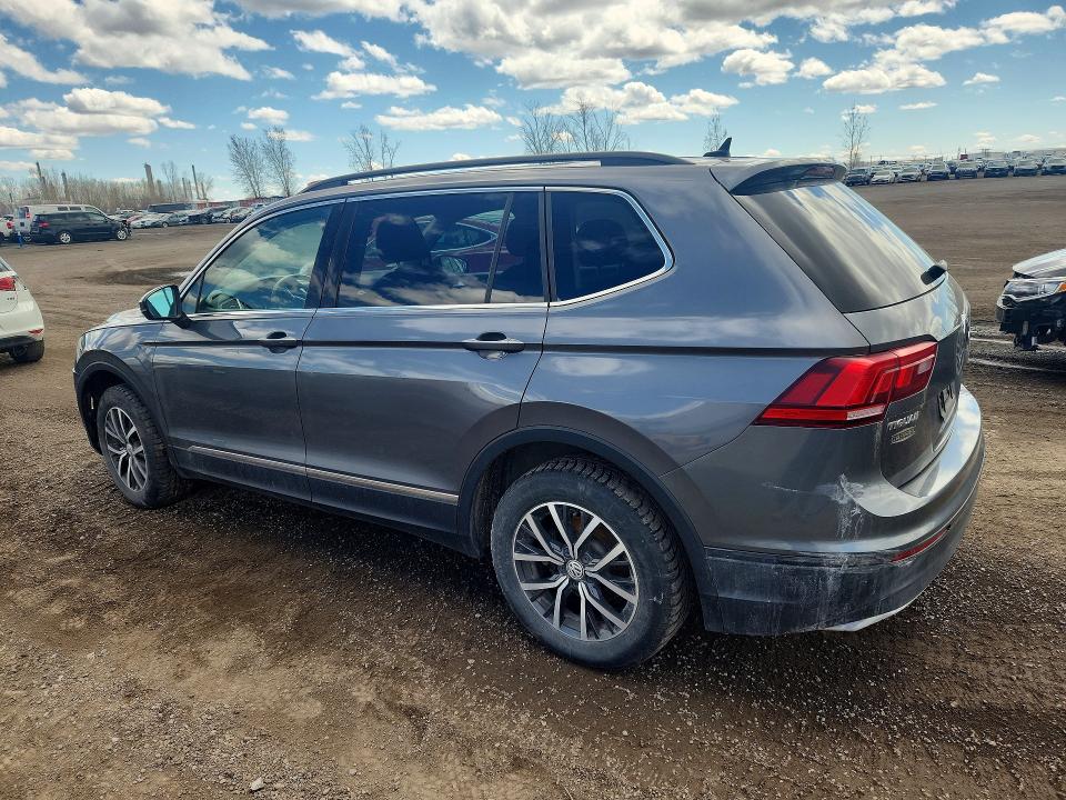51776916 :رقم المزاد ، 3VV2B7AX8JM157282 vin ، 2018 Volkswagen Tiguan مزاد بيع