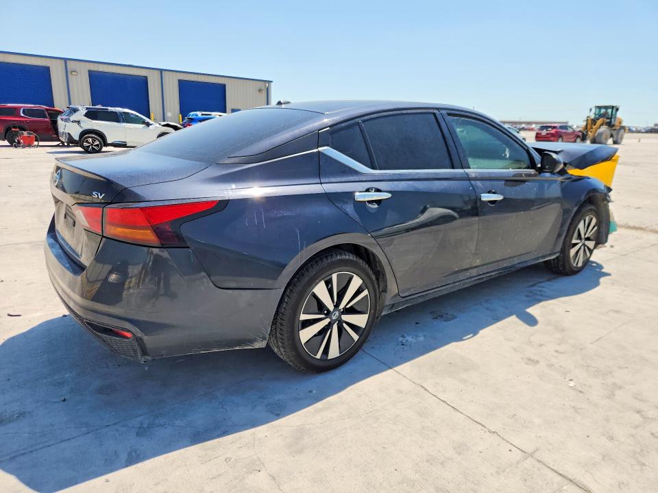 Продажа на аукционе авто 2022 Nissan Altima, vin: 1N4BL4DV5NN393779, номер лота: 53533066