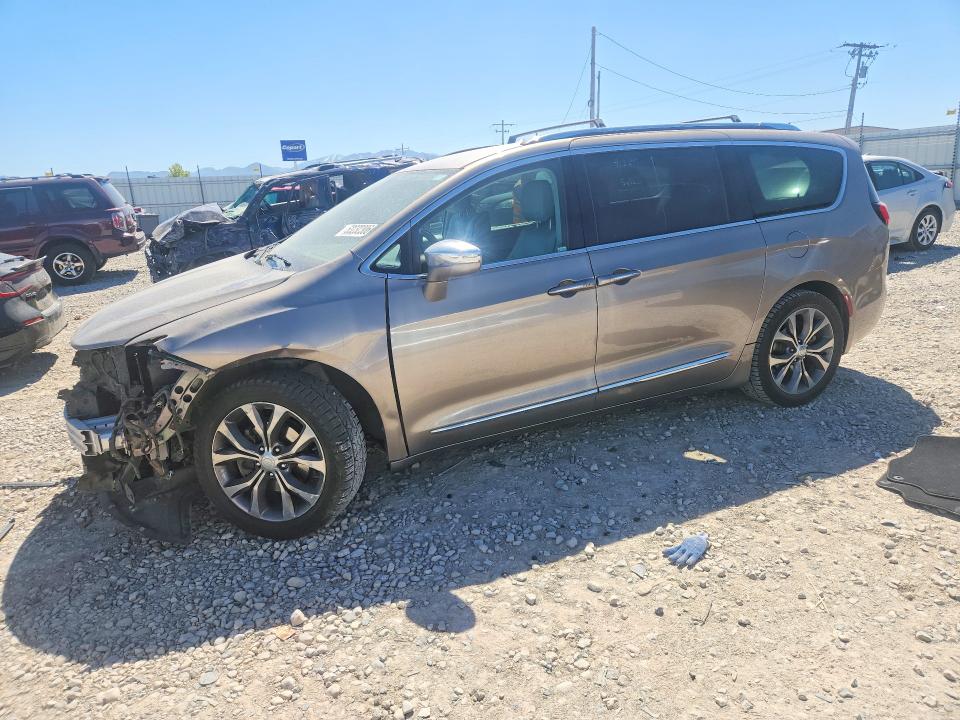 Auction sale of the 2017 Chrysler Pacifica, vin: 2C4RC1GG4HR616230, lot number: 53232306