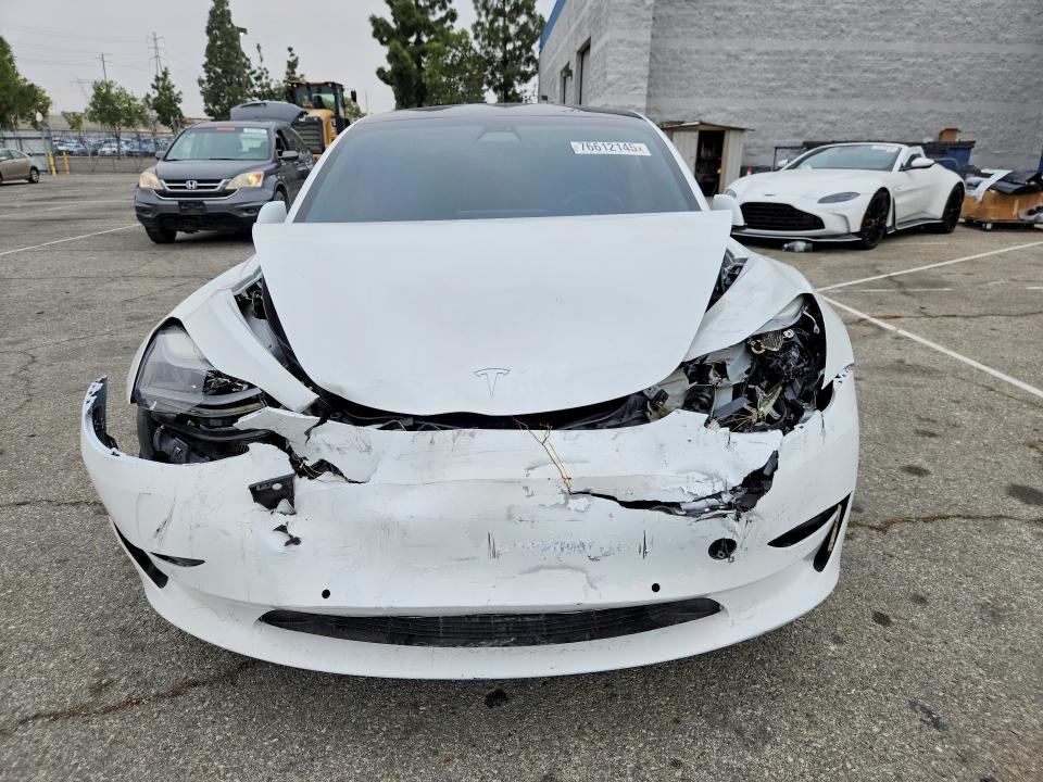76612145 :رقم المزاد ، 5YJ3E1EA0MF070675 vin ، 2021 Tesla Model 3 مزاد بيع