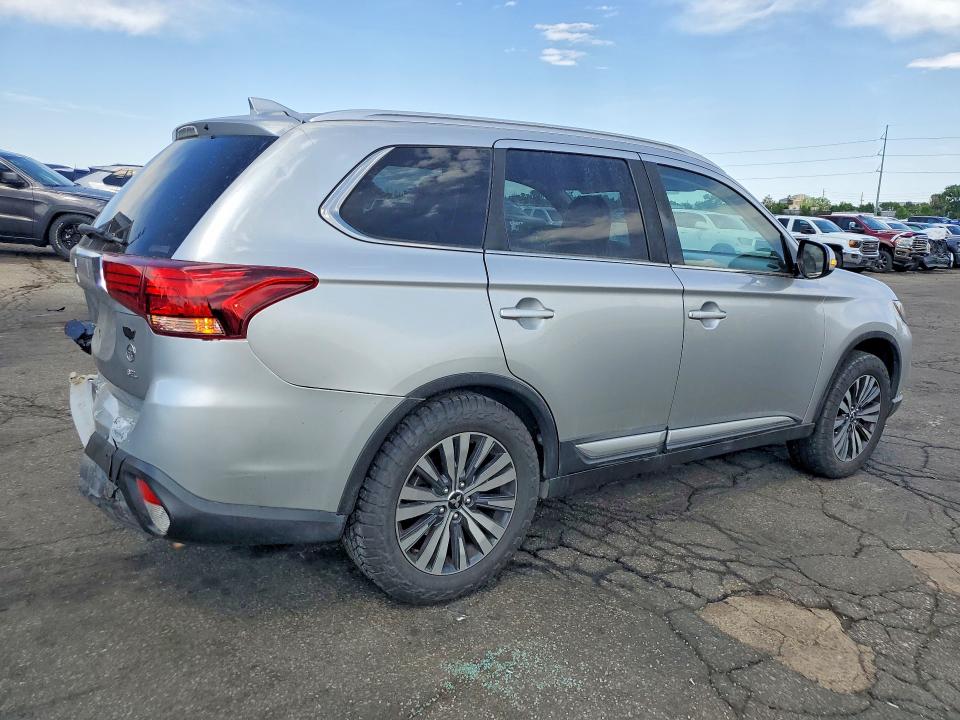 Продаж на аукціоні авто 2020 Mitsubishi Outlander, vin: JA4AZ3A31LJ001008, номер лоту: 53752646
