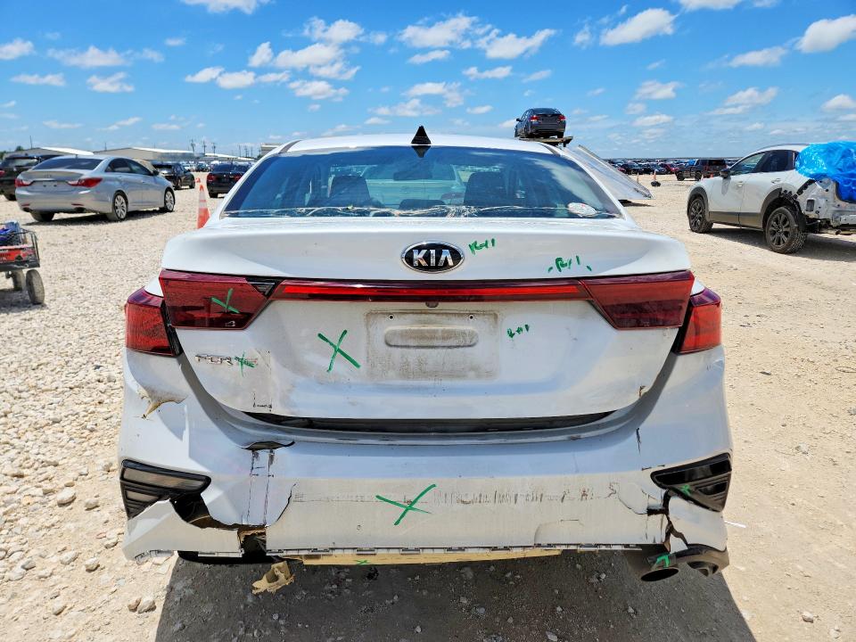 54600786 :رقم المزاد ، 3KPF24AD5ME369799 vin ، 2021 Kia Forte مزاد بيع