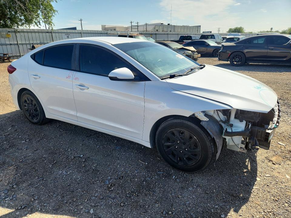 53122556 :رقم المزاد ، 5NPD74LF8JH212850 vin ، 2018 Hyundai Elantra مزاد بيع