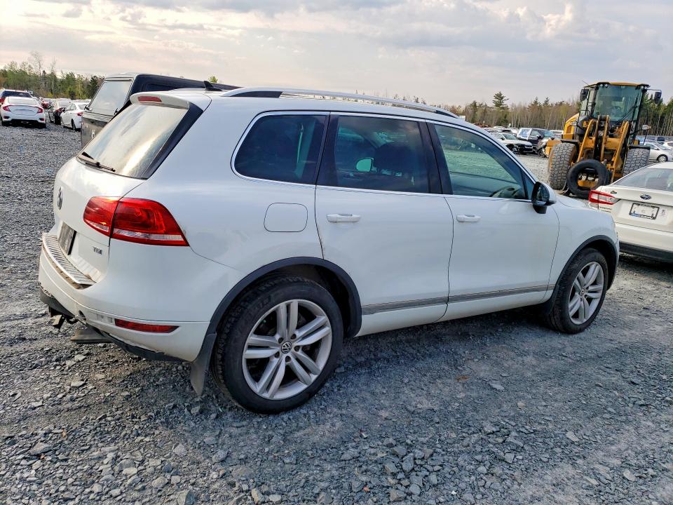 53635706 :رقم المزاد ، WVGDP9BP3DD012827 vin ، 2013 Volkswagen Truck/van Touareg V6 Tdi 4dr Awd مزاد بيع