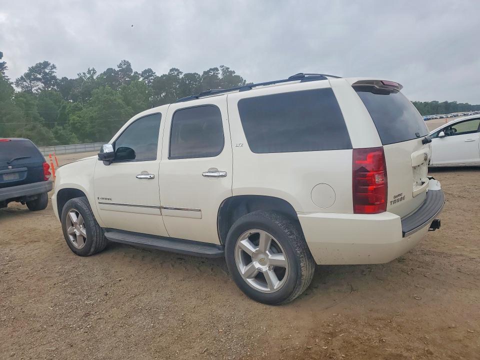 52651526 :رقم المزاد ، 1GNFC33J49R260215 vin ، 2009 Chevrolet Tahoe مزاد بيع