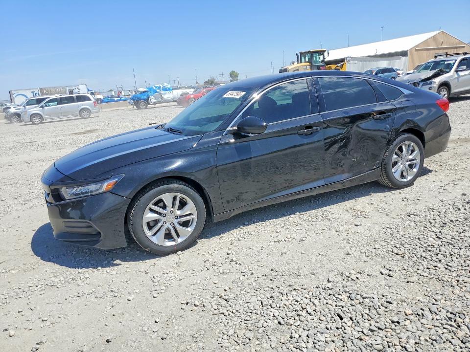 53447596 :رقم المزاد ، 1HGCV1F17JA066692 vin ، 2018 Honda Accord مزاد بيع