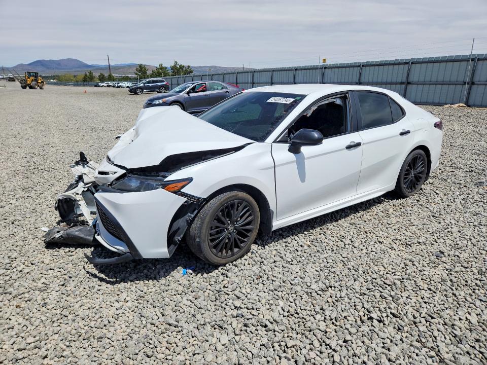 2021 Toyota Camry მანქანა იყიდება აუქციონზე, vin: 4T1G11BK5MU024126, აუქციონის ნომერი: 54067246