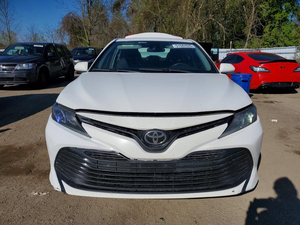 Aukcja sprzedaży 2018 Toyota Camry, vin: 4T1B11HKXJU507379, numer aukcji: 51582026