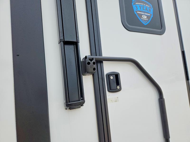 51852466 :رقم المزاد ، 4YDF1PT20SF815227 vin ، 2025 Keys Trailer مزاد بيع