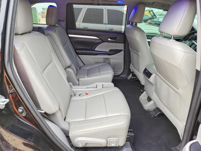 Auction sale of the 2018 Toyota Highlander, vin: 5TDJZRFH9JS887267, lot number: 52890646