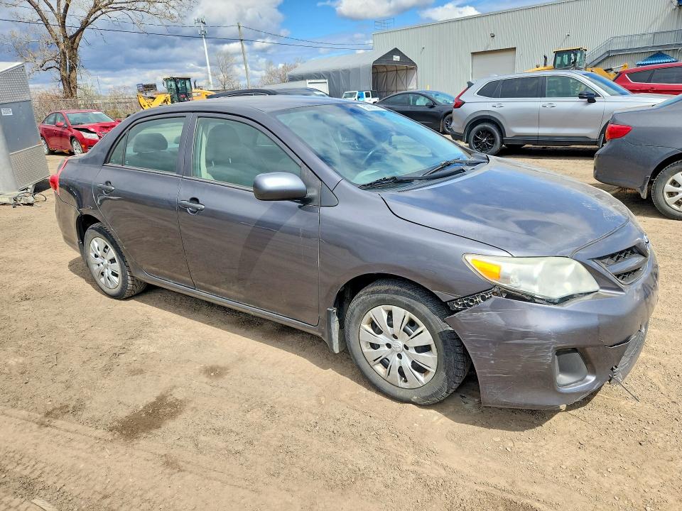 52992396 :رقم المزاد ، 2T1BU4EE9DC028979 vin ، 2013 Toyota Corolla مزاد بيع