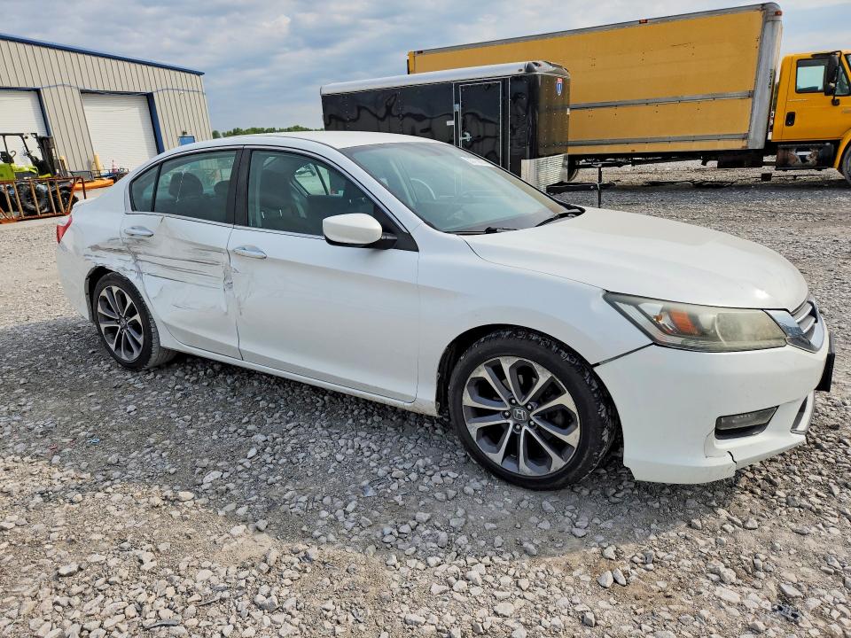 Auction sale of the 2015 Honda Accord, vin: 1HGCR2F59FA065158, lot number: 53776026
