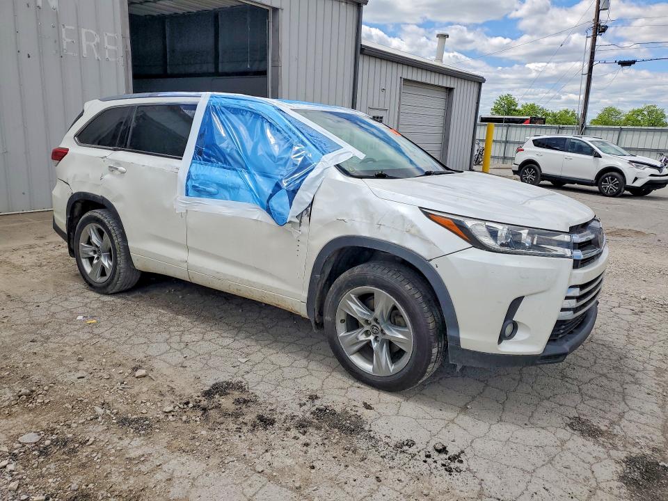 Auction sale of the 2018 Toyota Highlander, vin: 5TDDZRFH7JS907156, lot number: 53435576