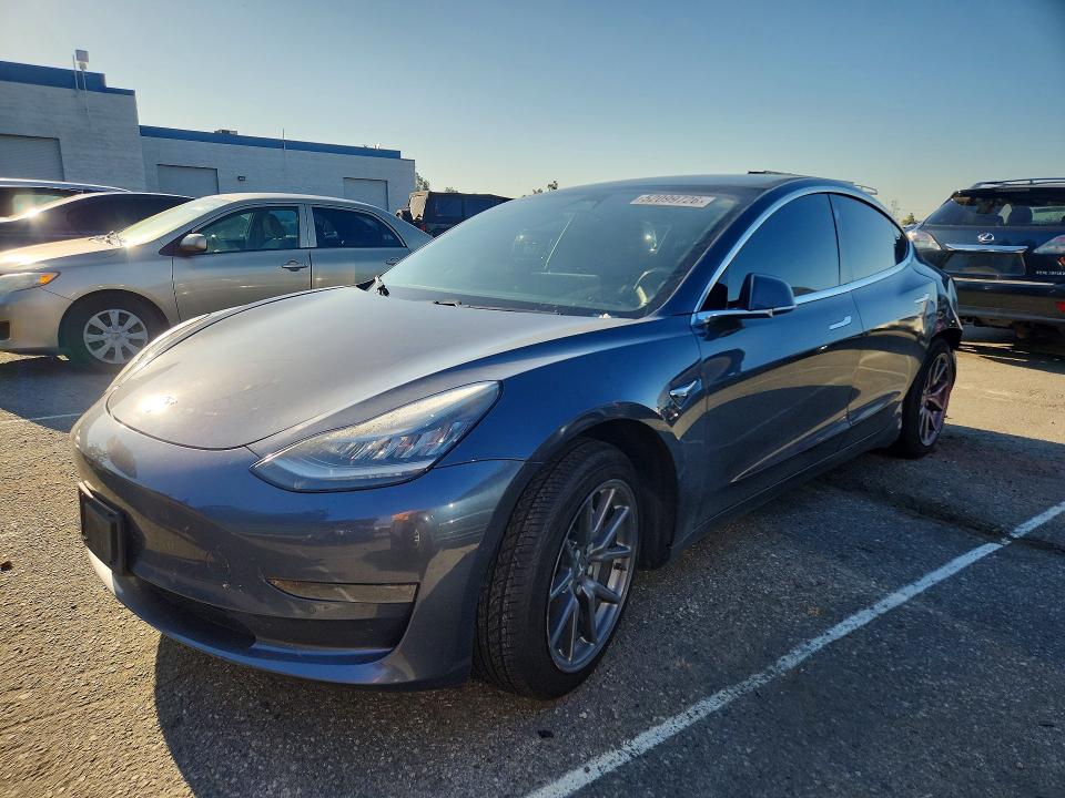Продажа на аукционе авто 2019 Tesla Model 3, vin: 5YJ3E1EA5KF426891, номер лота: 52099726
