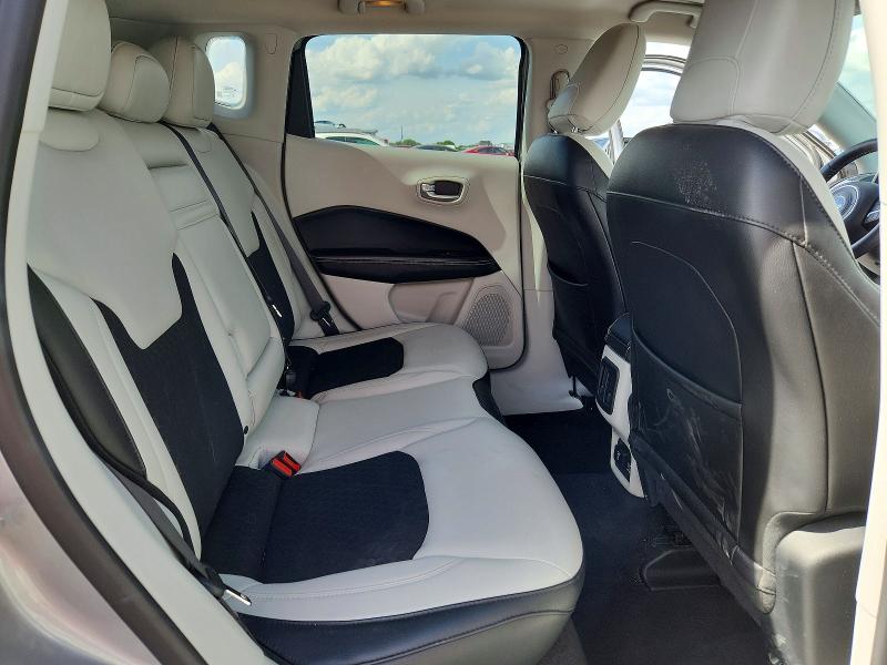 52477706 :رقم المزاد ، 3C4NJCBBXJT181938 vin ، 2018 Jeep Compass مزاد بيع
