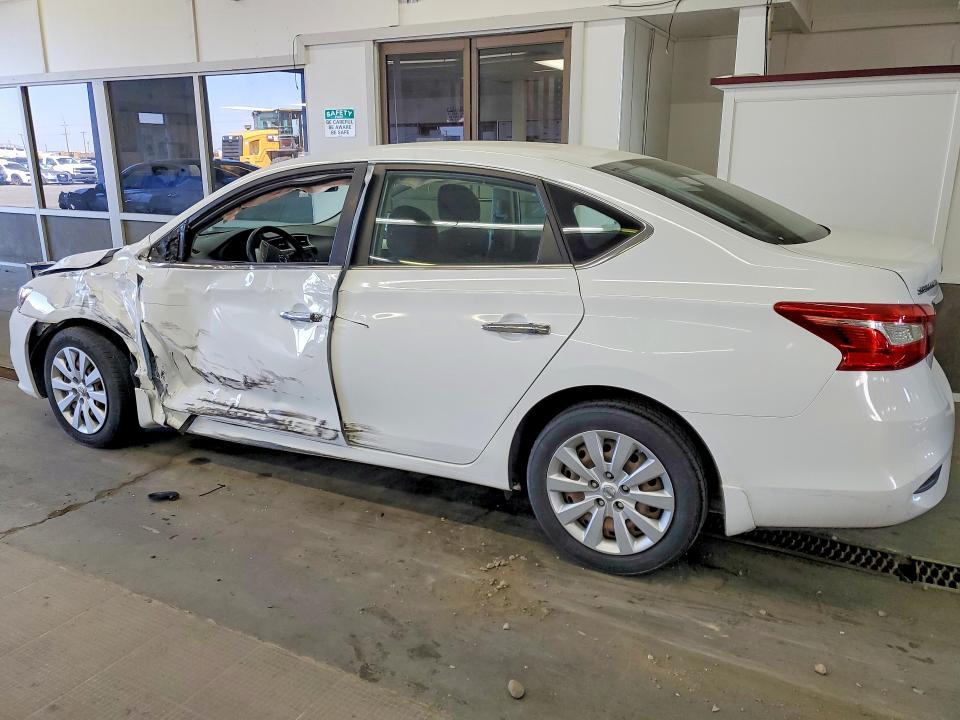 2016 Nissan Sentra მანქანა იყიდება აუქციონზე, vin: 3N1AB7AP1GY236680, აუქციონის ნომერი: 52234826
