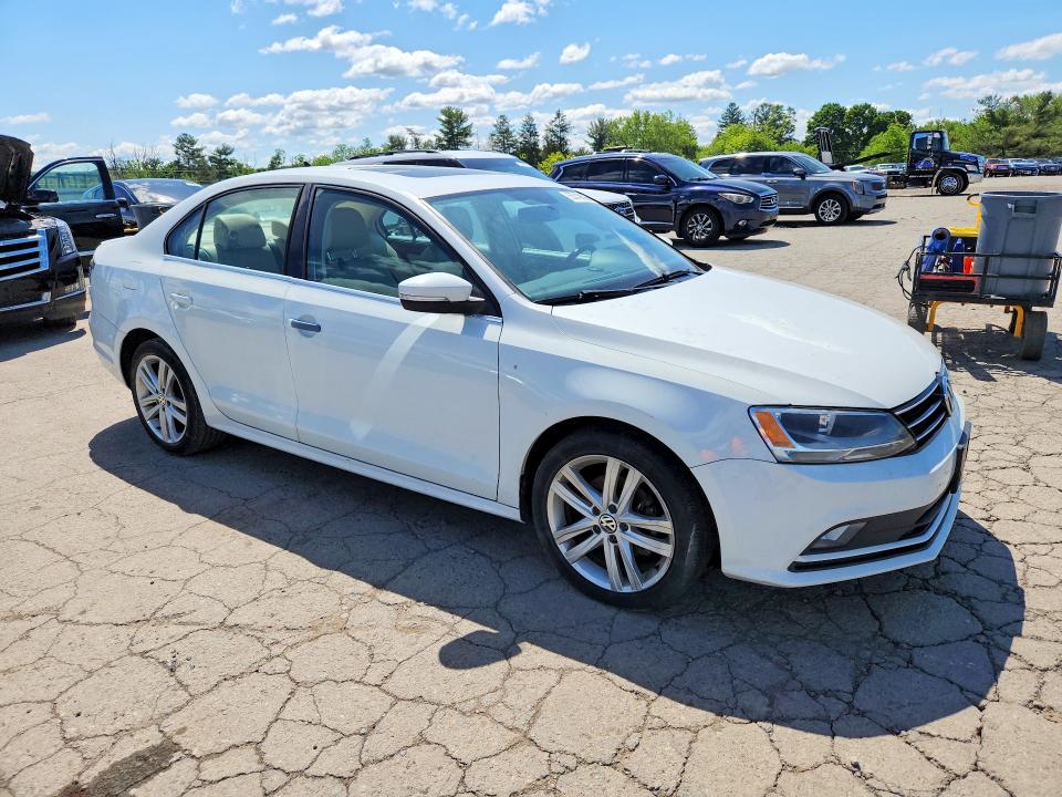 Продажа на аукционе авто 2015 Volkswagen Jetta, vin: 3VWLA7AJ4FM318720, номер лота: 55319826