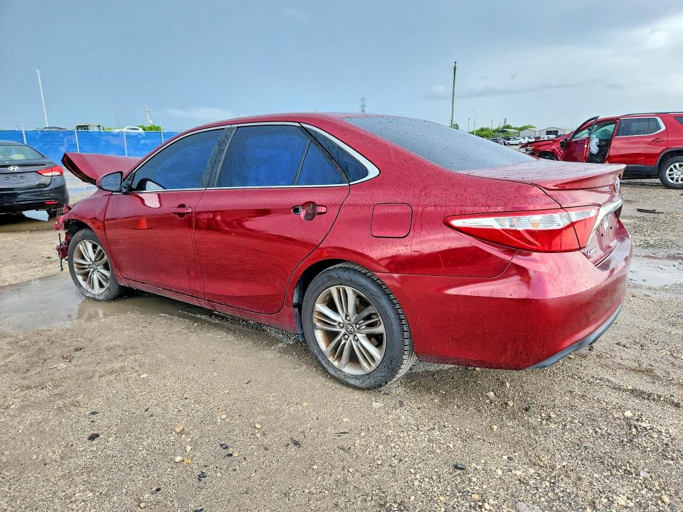55160156 :رقم المزاد ، 4T1BF1FKXGU599378 vin ، 2016 Toyota Camry مزاد بيع
