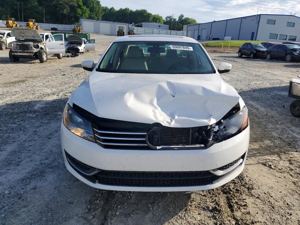 55097846 :رقم المزاد ، 1VWBS7A38EC100824 vin ، 2014 Volkswagen Passat مزاد بيع