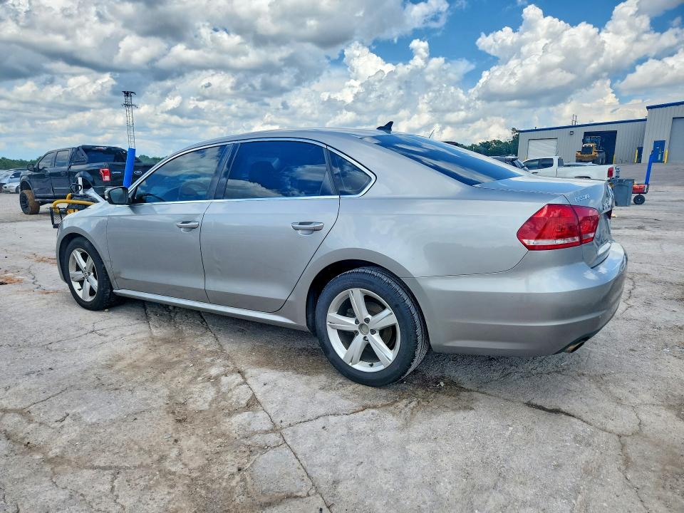 2012 Volkswagen Passat მანქანა იყიდება აუქციონზე, vin: 1VWBH7A33CC076198, აუქციონის ნომერი: 54834016