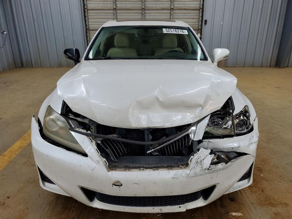 52518316 :رقم المزاد ، JTHBF5C20B5138806 vin ، 2011 Lexus Is مزاد بيع