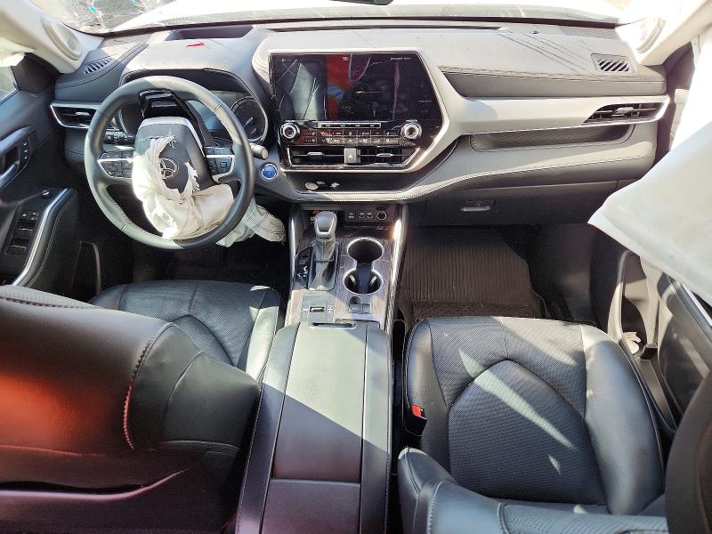 Auction sale of the 2022 Toyota Highlander, vin: 5TDEBRCH7NS104916, lot number: 54817146