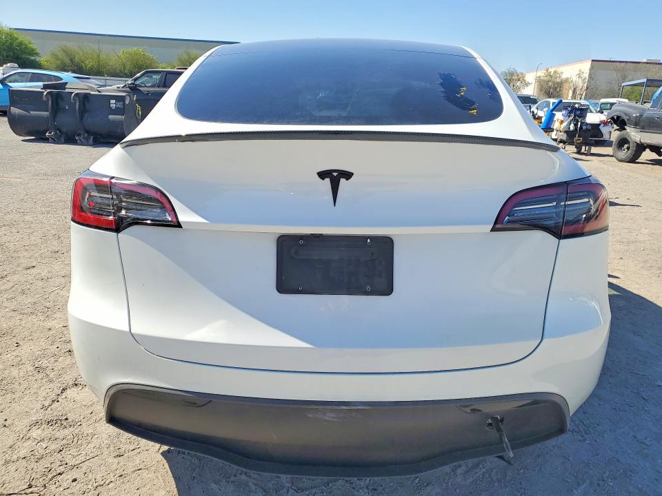 Продаж на аукціоні авто 2024 Tesla Model Y, vin: 7SAYGAEE4RF177368, номер лоту: 52587456