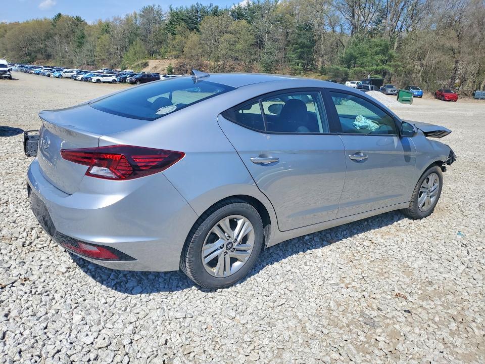 51992526 :رقم المزاد ، 5NPD84LFXLH623067 vin ، 2020 Hyundai Elantra مزاد بيع