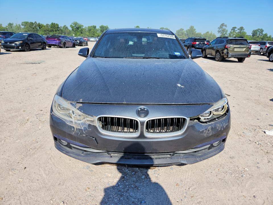 53762506 :رقم المزاد ، WBA8B9G54JNU95873 vin ، 2018 Bmw 330 مزاد بيع