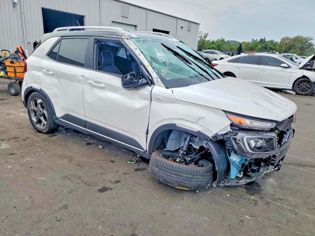 52839246 :رقم المزاد ، KMHRC8A33SU390623 vin ، 2025 Hyundai Venue مزاد بيع