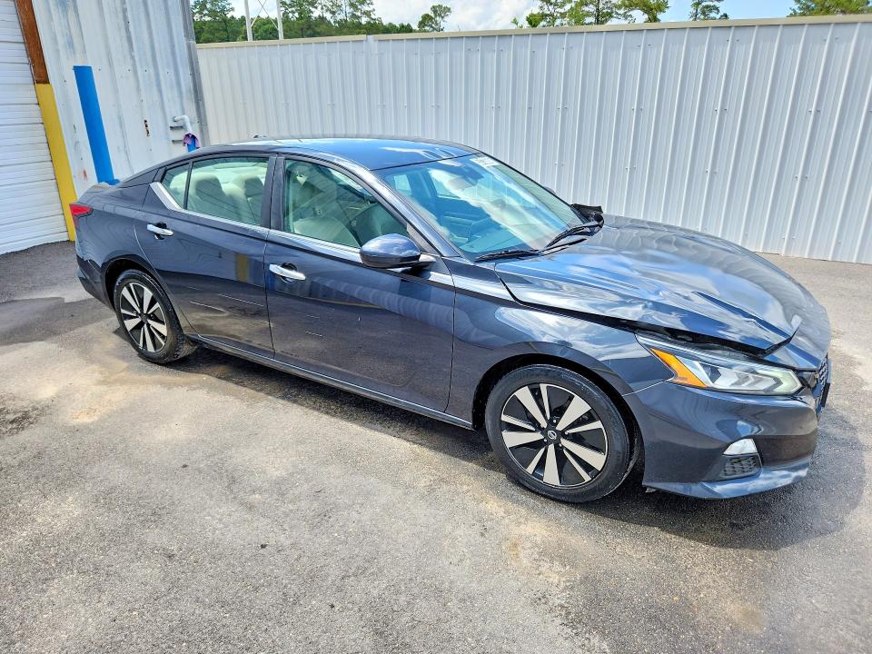 2021 Nissan Altima მანქანა იყიდება აუქციონზე, vin: 1N4BL4DV9MN392326, აუქციონის ნომერი: 53133656