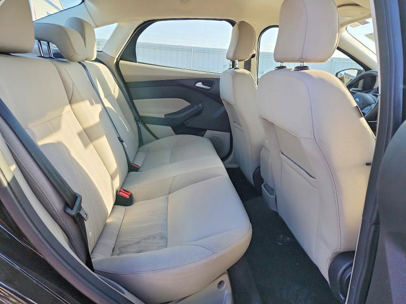 Продажа на аукционе авто 2017 Ford Focus, vin: 1FADP3F24HL327038, номер лота: 53548256