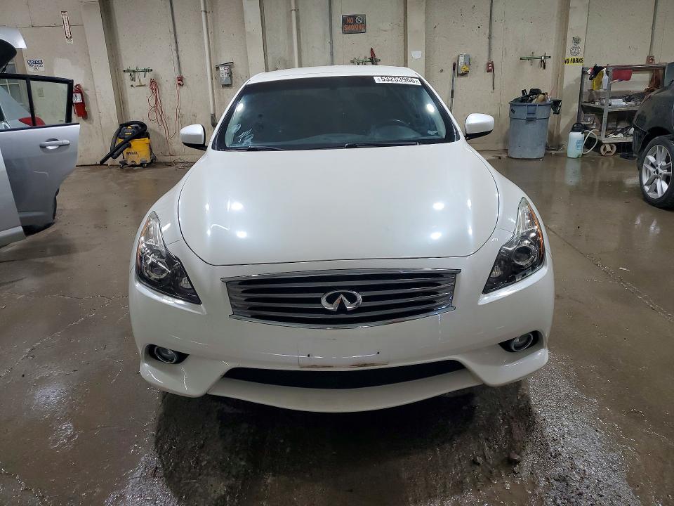Продажа на аукционе авто 2015 Infiniti Q60 Convertible, vin: JN1CV6FE2FM810707, номер лота: 53253966