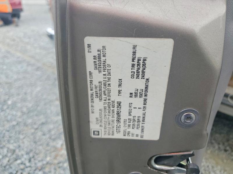 1998 Gmc Sierra მანქანა იყიდება აუქციონზე, vin: 1GTEC19R8WR512940, აუქციონის ნომერი: 52198516