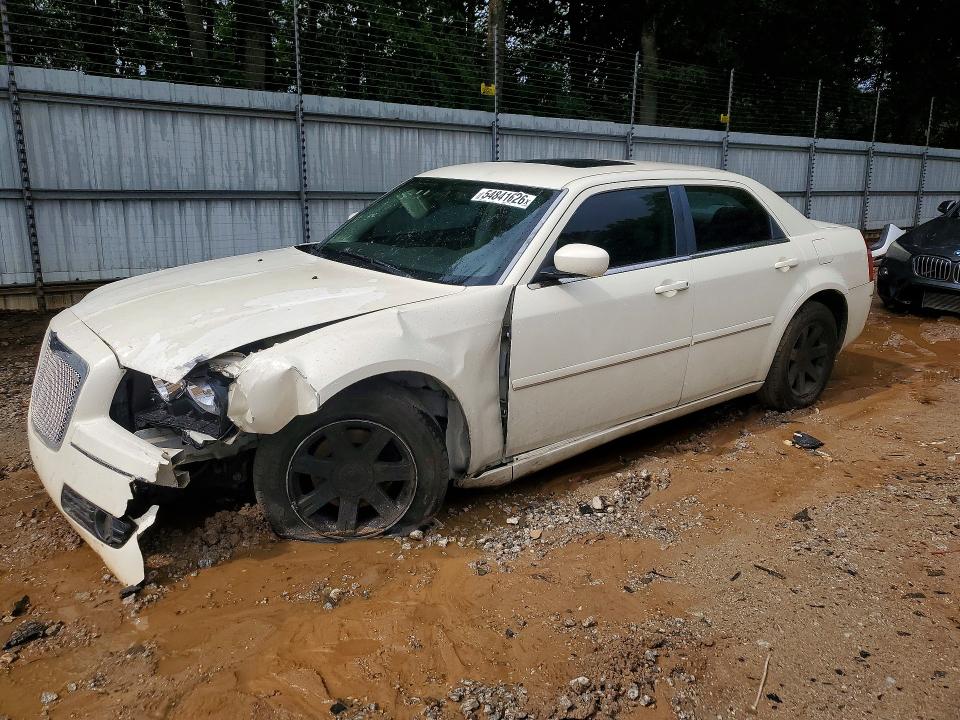 54841626 :رقم المزاد ، 2C3JA53G15H136121 vin ، 2005 Chrysler 300 مزاد بيع