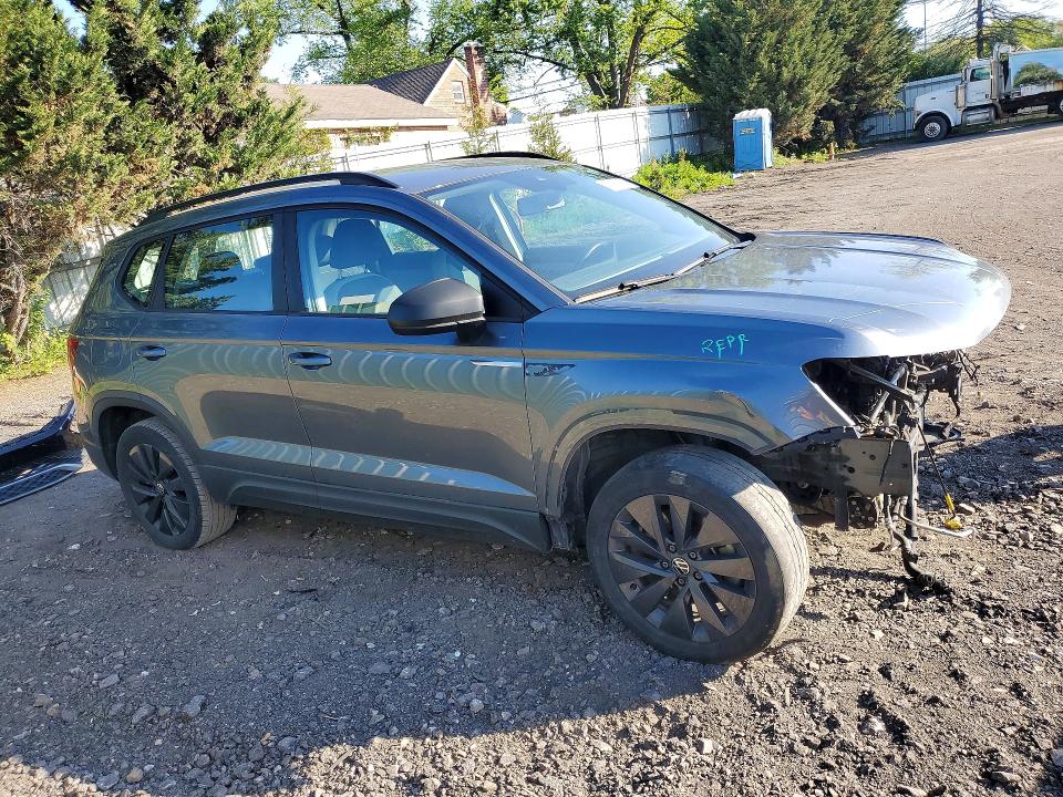 Продаж на аукціоні авто 2022 Volkswagen Taos, vin: 3VVDX7B2XNM009783, номер лоту: 47952226