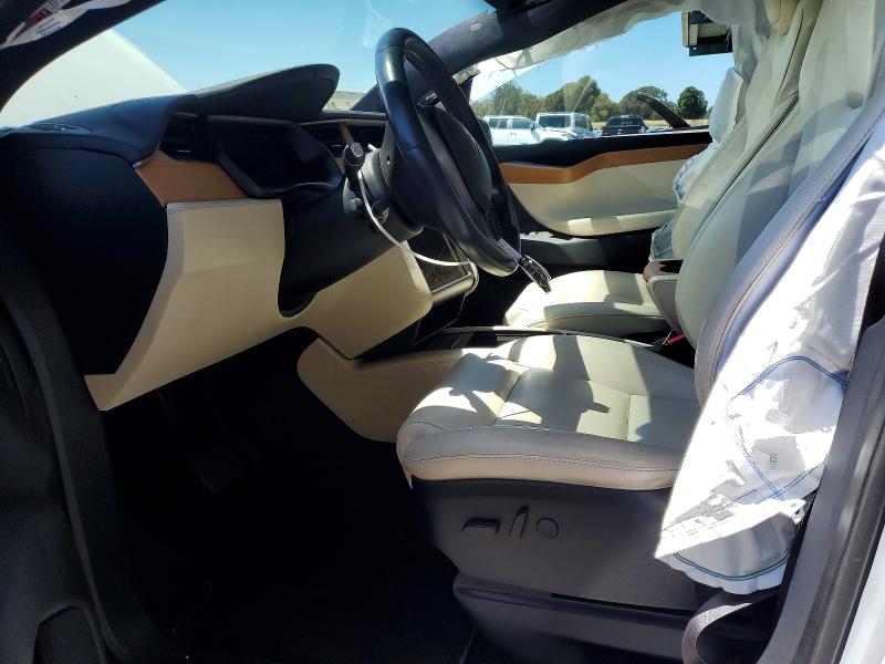 53062906 :رقم المزاد ، 5YJXCBE20LF260951 vin ، 2020 Tesla Model X مزاد بيع