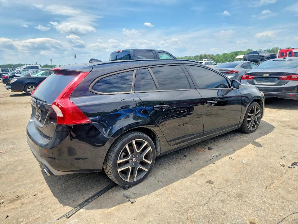 Продажа на аукционе авто 2018 Volvo V60, vin: YV140MELXJ2389290, номер лота: 52983396