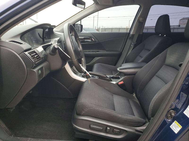 52933496 :رقم المزاد ، 1HGCR2F55FA044310 vin ، 2015 Honda Accord مزاد بيع