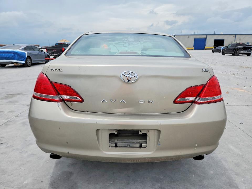 54138136 :رقم المزاد ، 4T1BK36B87U215069 vin ، 2007 Toyota Avalon مزاد بيع