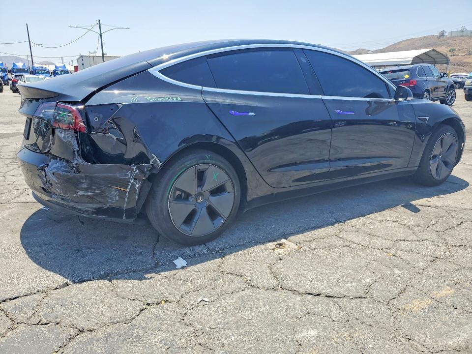 Продажа на аукционе авто 2018 Tesla Model 3, vin: 5YJ3E1EA6JF171909, номер лота: 52915516