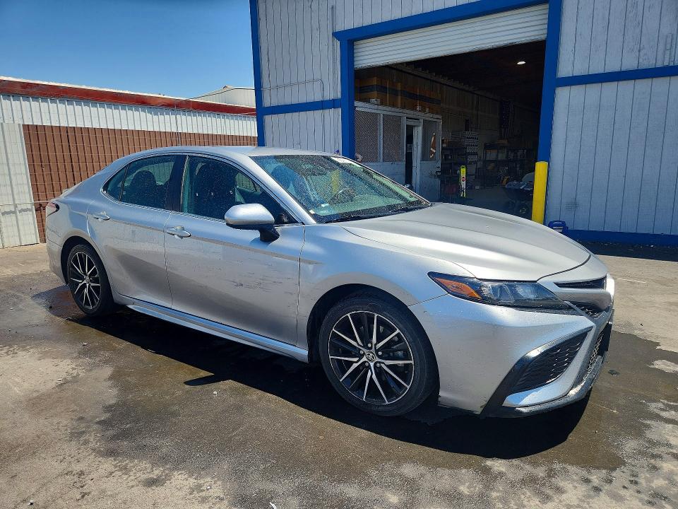 Aukcja sprzedaży 2021 Toyota Camry, vin: 4T1G11AK3MU532239, numer aukcji: 55195806